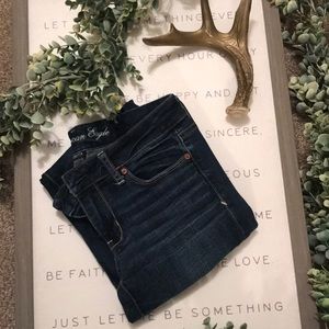 Women’s American Eagle Dark Wash Skinny Jeans